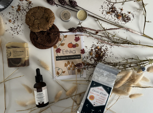 box beauté bio, box beauté femme, box beauté, idée cadeau femme, idée cadeau noel femme, idée cadeau anniversaire femme, coffret pour femme, coffret mensuel bio, produits bio livraison, box écolo, box lifestyle bio, box lifestyle, coffret cadeau femme, box bio, crème visage bio, box par abonnement, box mensuelle écoresponsable, marques françaises, se faire plaisir, cadeau femme bio, cadeau, bio, box, femme, femme cadeau, éthique, écologie, écoresponsable, bio, produits bio, marque bio, bien être, spa, bio, 
