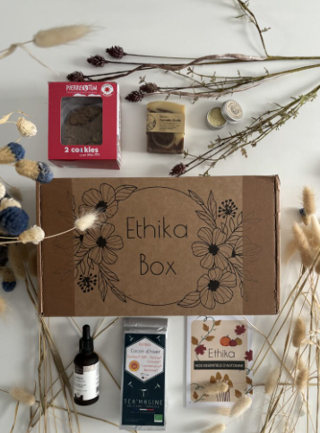 box mensuelle, box mensuelle femme, box bio, box par abonnement, box cadeau, cadeau pour femme, cadeau écolo, cadeau fête des mères original, coffret cadeau femme, coffret pour femme, cosmétiques bio, produits naturels, produits bio livraison, box beauté bio box écologique box pour femme, blissim, biotyfulbox, ethikabox box beauté, zéro déchet, produits vrac, soins naturels, gommage et masques visage bio, marques françaises, made in france, box cadeau femme, coffret mensuel cadeau, box bio ethique, box