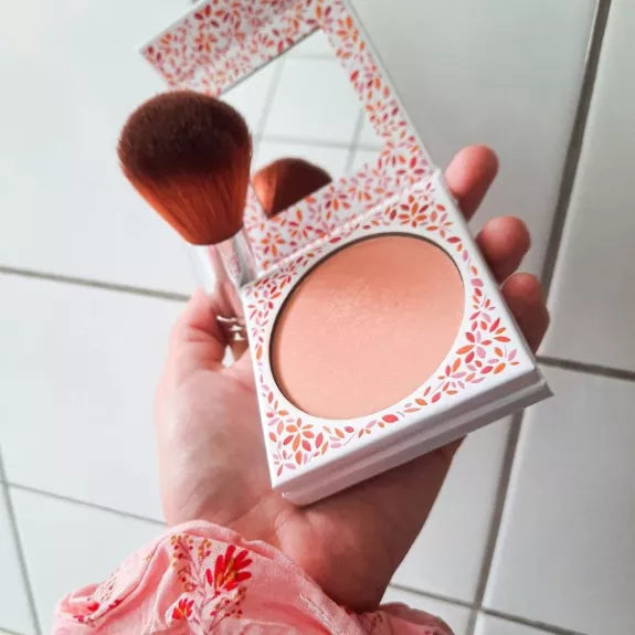 box mensuelle, box mensuelle femme, box bio, box par abonnement, box cadeau, cadeau pour femme, cadeau écolo, cadeau fête des mères original, coffret cadeau femme, coffret pour femme, cosmétiques bio, produits naturels, produits bio livraison, box beauté bio box écologique box pour femme, blissim, biotyfulbox, ethikabox box beauté, zéro déchet, produits vrac, soins naturels, gommage et masques visage bio, marques françaises, made in france, box cadeau femme, coffret mensuel cadeau, box bio ethique, box 